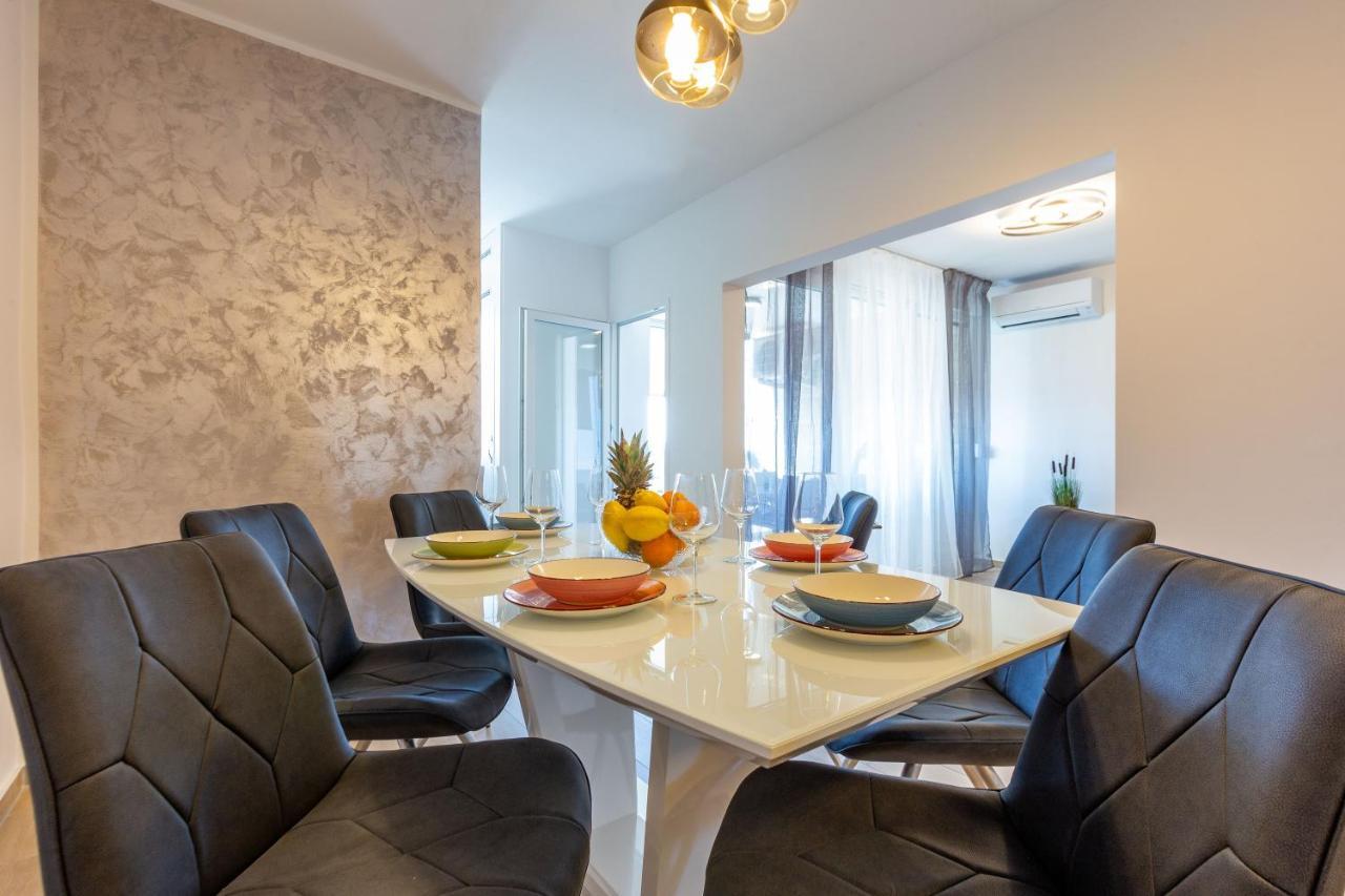 Apolon 2Bdr Apartment With Balcony 扎达尔 外观 照片
