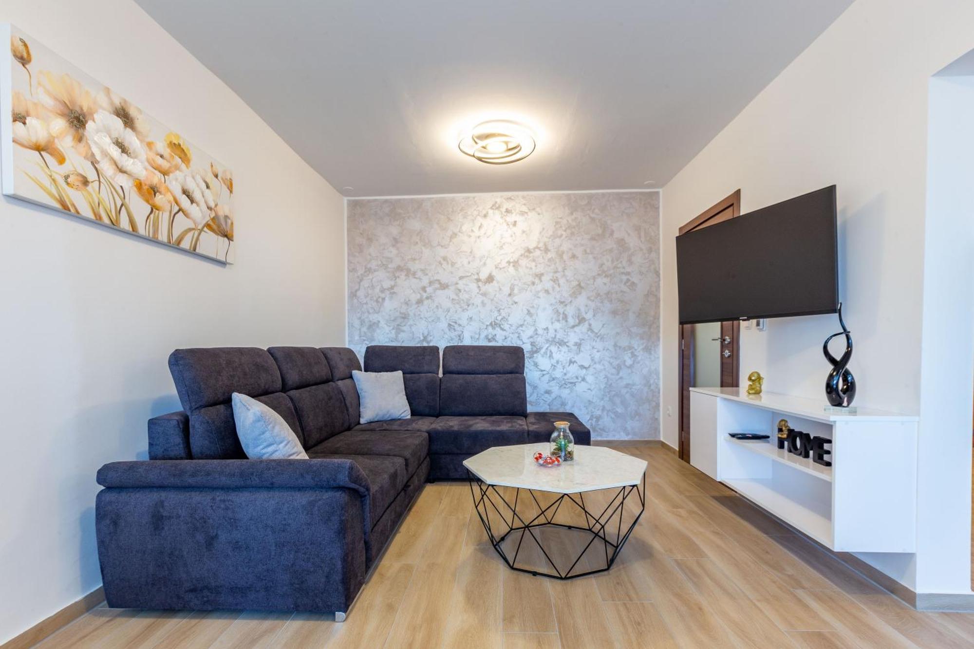 Apolon 2Bdr Apartment With Balcony 扎达尔 外观 照片